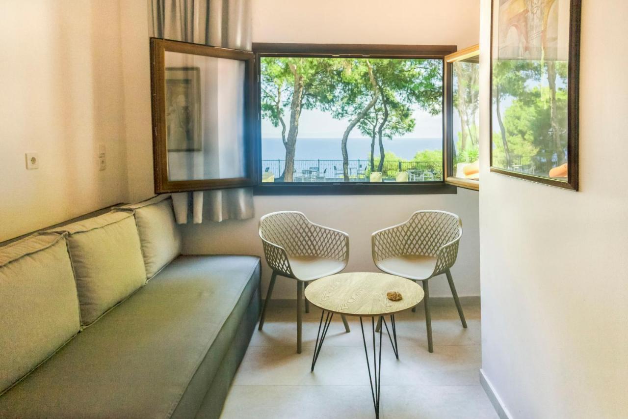 Evripidis Hotel アフィトス エクステリア 写真