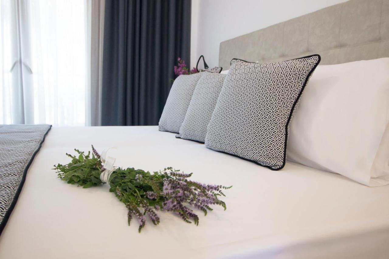 Evripidis Hotel アフィトス エクステリア 写真