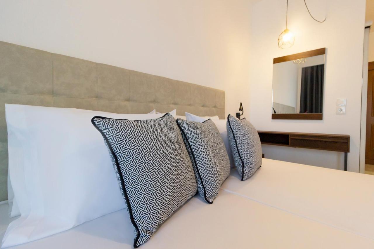 Evripidis Hotel アフィトス エクステリア 写真