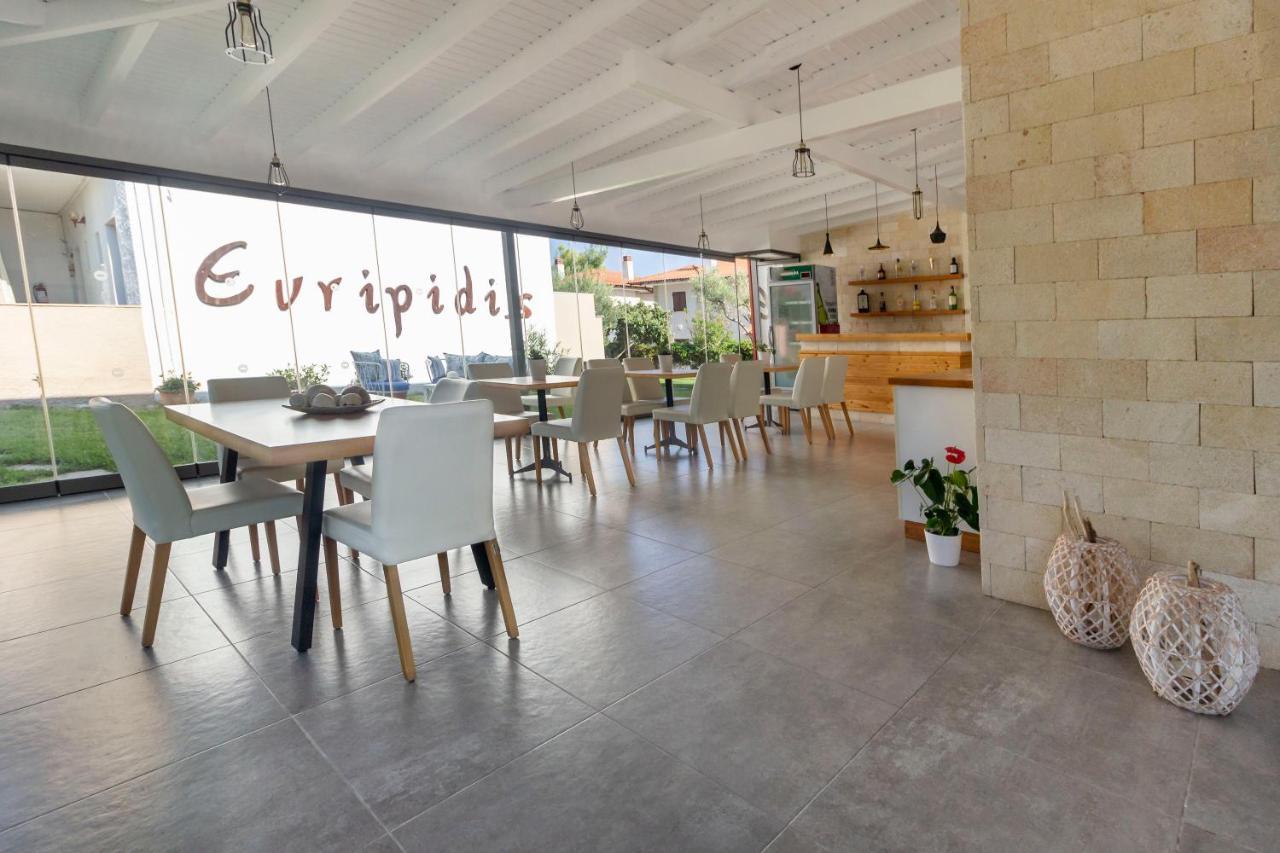 Evripidis Hotel アフィトス エクステリア 写真
